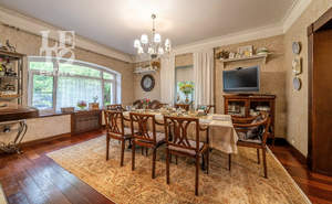 Дом 850м², 3-этажный, участок 36 сот.  