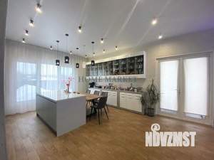 Дом 276м², 2-этажный, участок 6 сот.  