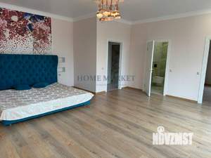 Дом 253м&sup2;, 2-этажный, участок 7 сот.  