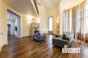 Коттедж 400м², 2-этажный, участок 10 сот.  