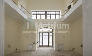 Дом 1272м², 2-этажный, участок 50 сот.  