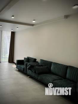 Коттедж 270м², 2-этажный, участок 8 сот.  