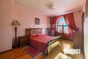 Коттедж 500м², 3-этажный, участок 30 сот.  