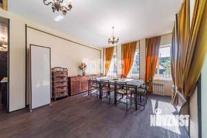 Дом 220м², 2-этажный, участок 25 сот.  