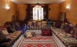 Дом 1000м&sup2;, 3-этажный, участок 0 сот.  