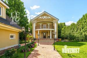 Дом 384м², 4-этажный, участок 13 сот.  