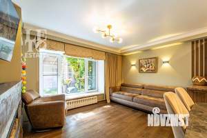 Таунхаус 220м², 5-этажный, участок 2 сот.  