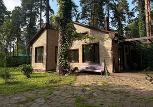 Дом 235м², 2-этажный, участок 12 сот.  