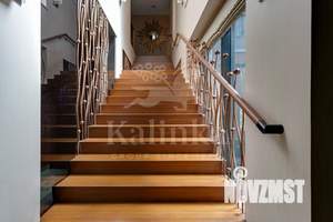 Дом 1800м², 3-этажный, участок 41 сот.  