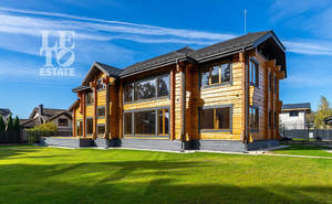 Дом 1106м&sup2;, 3-этажный, участок 31 сот.  