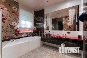 Дом 1800м², 3-этажный, участок 41 сот.  