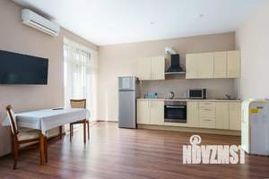 Студия квартира, посуточно, 40м2, 3/9 этаж