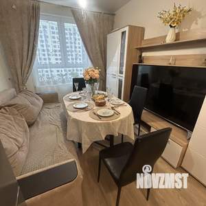 2-к квартира, посуточно, 38м2, 10/17 этаж