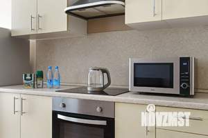 Студия квартира, посуточно, 40м2, 3/9 этаж