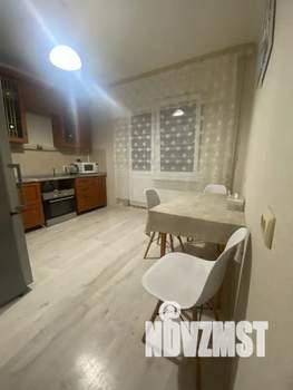 1-к квартира, посуточно, 46м2, 9/9 этаж