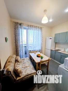 1-к квартира, посуточно, 37м2, 10/17 этаж