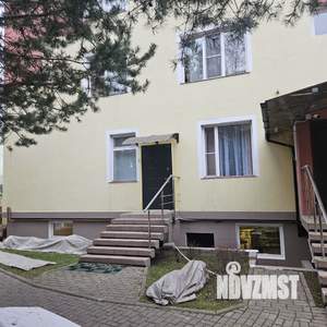 3-к квартира, на длительный срок, 100м2, 1/3 этаж