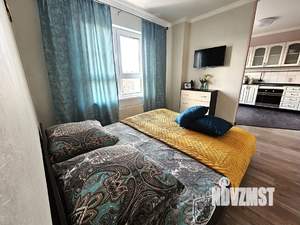 2-к квартира, посуточно, 42м2, 4/15 этаж