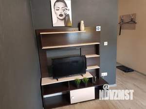 Студия квартира, посуточно, 43м2, 17/17 этаж