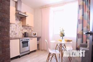 1-к квартира, посуточно, 43м2, 1/1 этаж