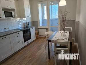1-к квартира, посуточно, 62м2, 1/1 этаж