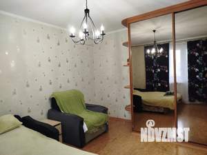 1-к квартира, посуточно, 35м2, 4/10 этаж