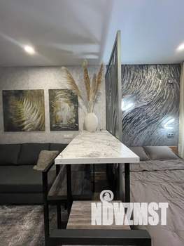 Студия квартира, посуточно, 27м2, 1/9 этаж