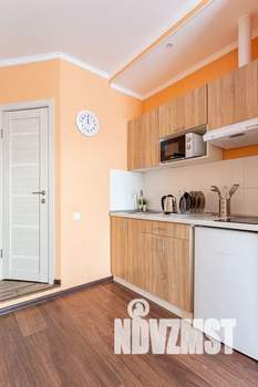 Студия квартира, посуточно, 20м2, 1/6 этаж