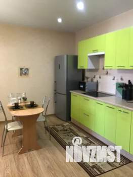 Студия квартира, посуточно, 34м2, 8/20 этаж