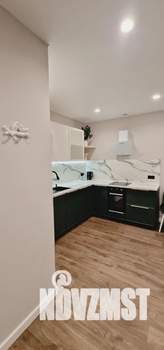 1-к квартира, посуточно, 40м2, 23/25 этаж