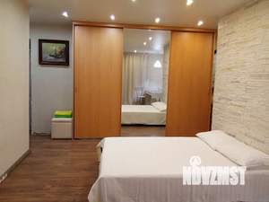 Студия квартира, посуточно, 40м2, 5/5 этаж