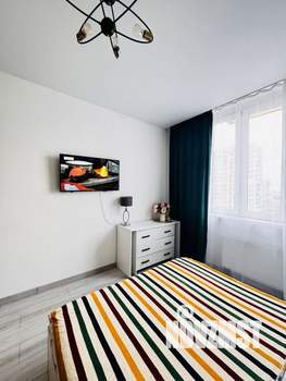 1-к квартира, посуточно, 35м2, 8/17 этаж