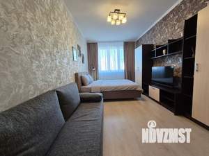 1-к квартира, посуточно, 44м2, 4/13 этаж