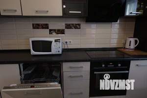 1-к квартира, посуточно, 60м2, 1/1 этаж