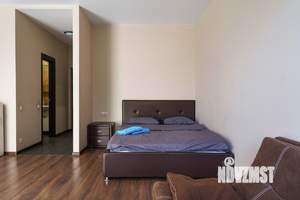 Студия квартира, посуточно, 40м2, 3/18 этаж