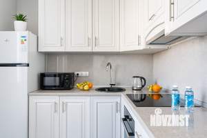 1-к квартира, посуточно, 38м2, 8/23 этаж