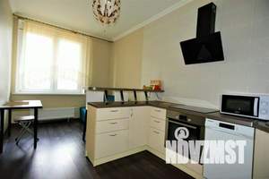 1-к квартира, посуточно, 46м2, 8/9 этаж