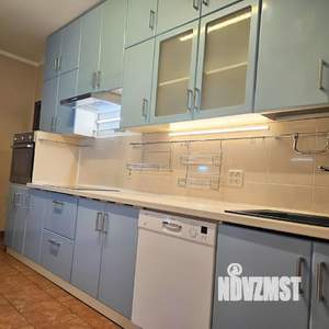 3-к квартира, на длительный срок, 100м2, 1/3 этаж