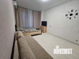 1-к квартира, посуточно, 45м2, 4/15 этаж