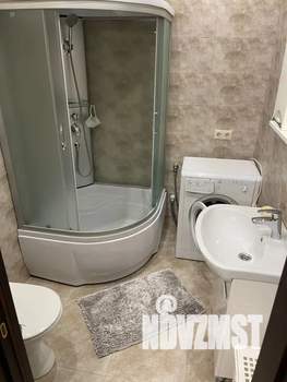 1-к квартира, посуточно, 40м2, 1/5 этаж