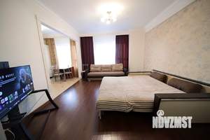 1-к квартира, посуточно, 60м2, 1/1 этаж
