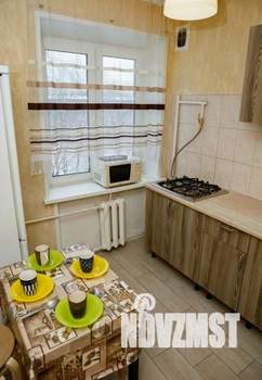 2-к квартира, посуточно, 49м2, 1/1 этаж