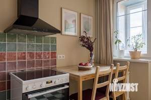 Студия квартира, посуточно, 35м2, 12/17 этаж