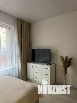 1-к квартира, посуточно, 40м2, 2/17 этаж