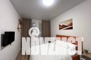 2-к квартира, посуточно, 57м2, 2/17 этаж