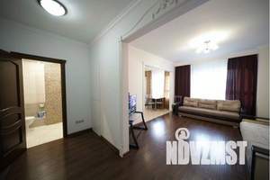 2-к квартира, посуточно, 60м2, 4/17 этаж