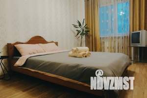 2-к квартира, посуточно, 64м2, 2/17 этаж