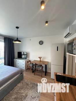 Студия квартира, посуточно, 20м2, 18/25 этаж