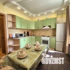 1-к квартира, посуточно, 39м2, 1/1 этаж