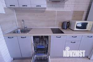 1-к квартира, посуточно, 55м2, 1/1 этаж